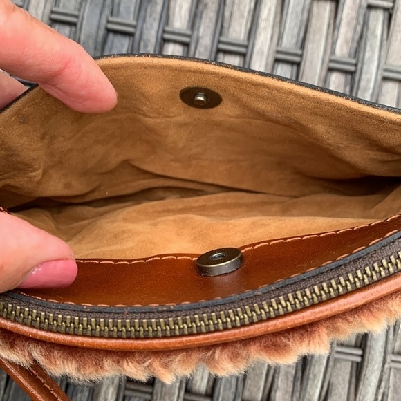 𝅺patricia Nash Piedmont Laser Cut Sherpa and Leather Wristlet - Tan - Picture 8 of 13